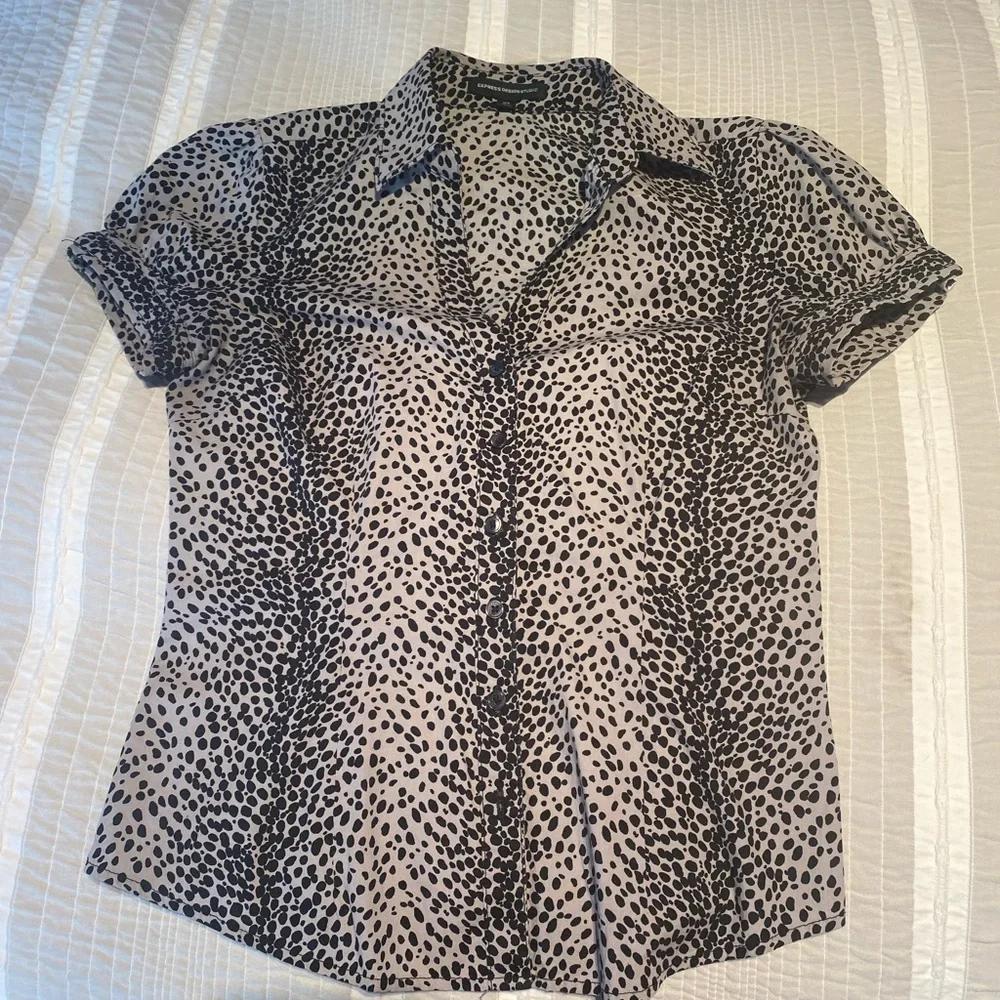 Express Top - Picture 1 of 3